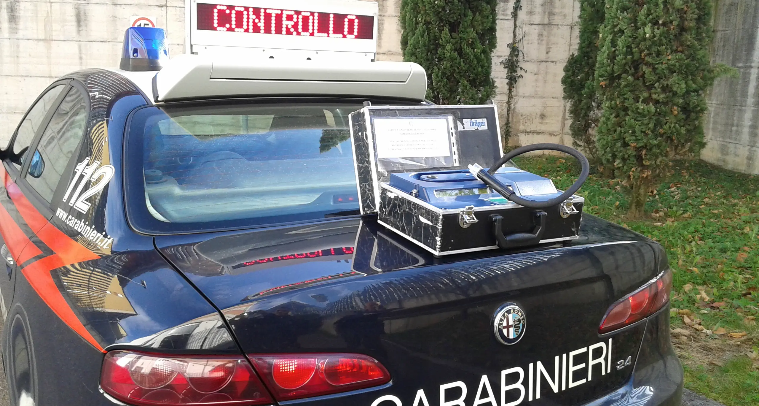 I Carabinieri setacciano la Val di Non e Sole con l’etilometro, tre automobilisti fuori limite (uno è un giovanissimo neopatentato)