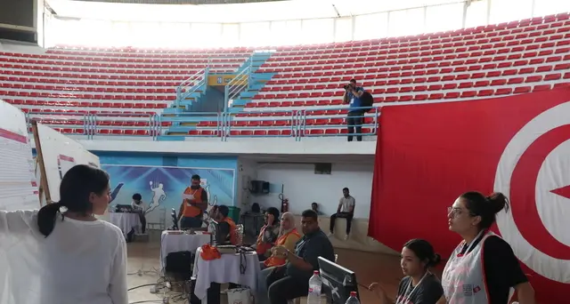 Tunisia: opposizioni contestano legittimità referendum