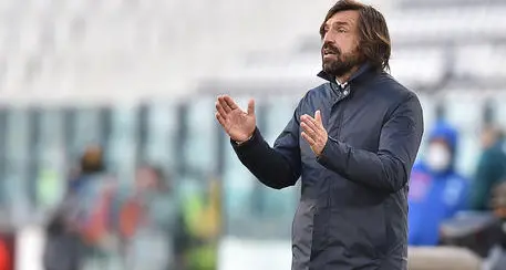 La denuncia shock del figlio di Pirlo: “Ogni giorno auguri di morte a me e a mio padre”