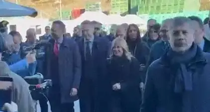 Giorgia Meloni inaugura la “Funivia delle mele” nella sede di Melinda. Lollobrigida: «Opera strategica e unica al mondo»