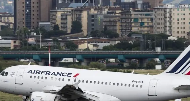 Ita: Air France, stiamo rivedendo opzioni sul mercato italiano