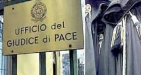 Minaccia di morte il rivale in amore, poi si scusa con 300 euro e il caso è chiuso
