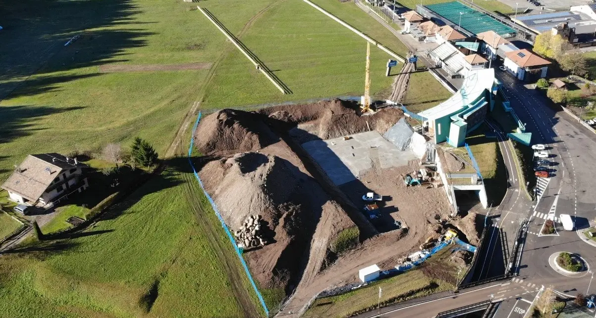 Olimpiadi 2026, sopralluoghi (anche con i droni) ai cantieri in val di Fiemme