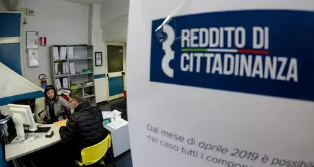 Reddito di cittadinanza, la Guardia di Finanza denuncia 21 persone in Alto Adige