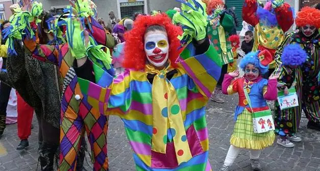 Trento: Carnevale, aperte le candidature per la sfilata di carri e maschere di sabato 14 febbraio