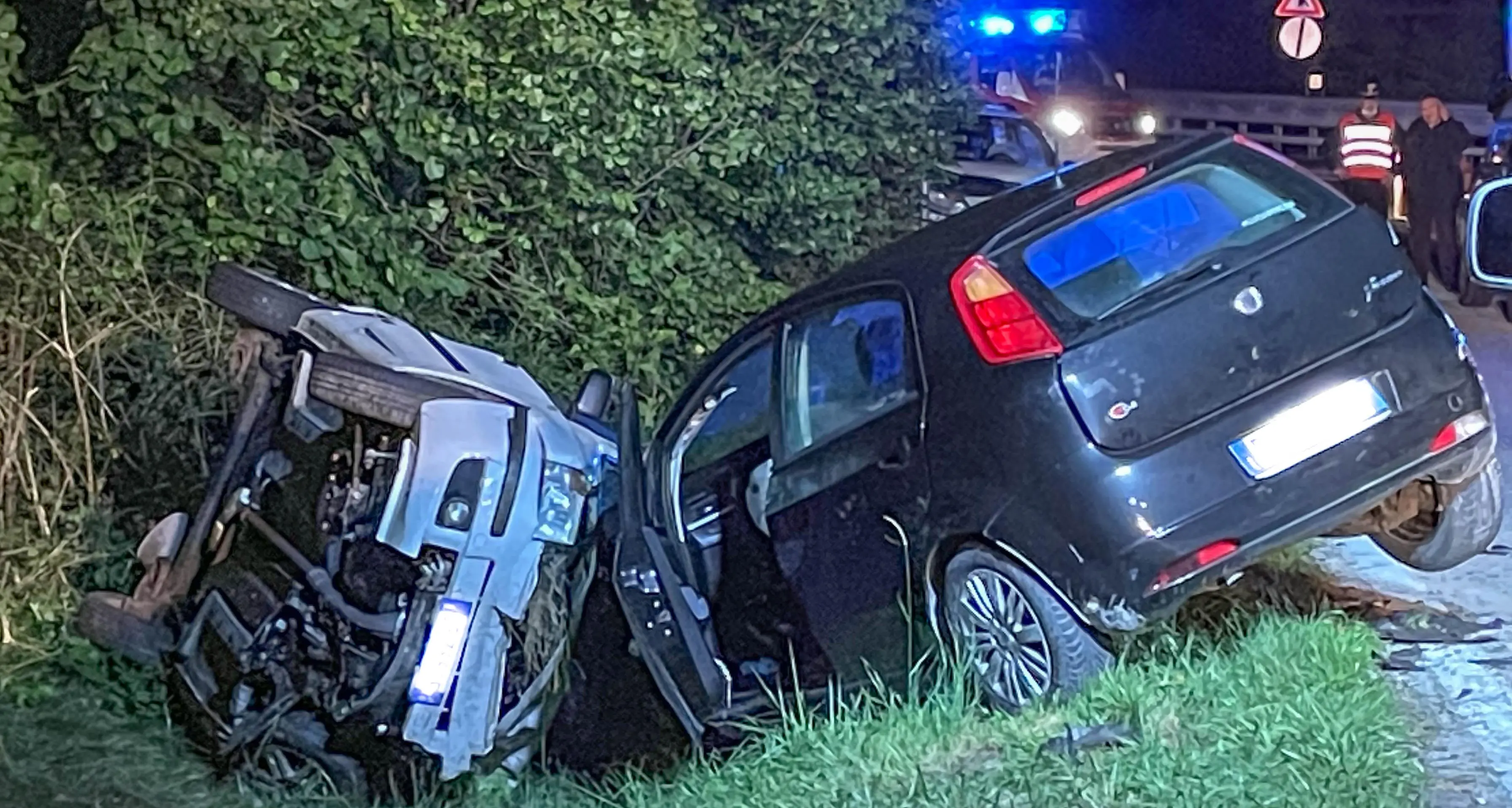 Il tremendo frontale di stanotte: ecco che cosa è successo a Campiello di Levico
