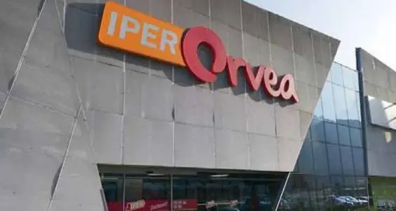 Furto all’Iper Orvea: «Il commesso ci ha picchiate per primo»
