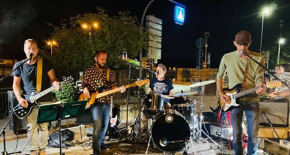 Stasera gli “Under Leggins” live in piazza Fiera: c’è anche Michele dei Bastard Sons