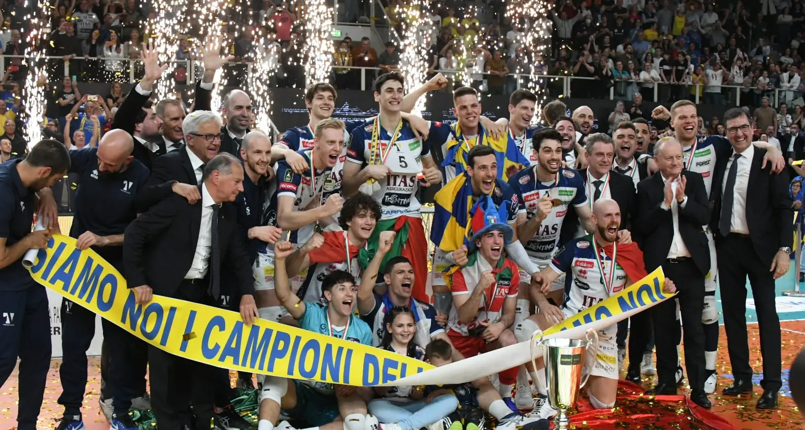Volley, Lorenzetti dopo lo scudetto: “A Trento consegno una squadra semplice composta da campioni”
