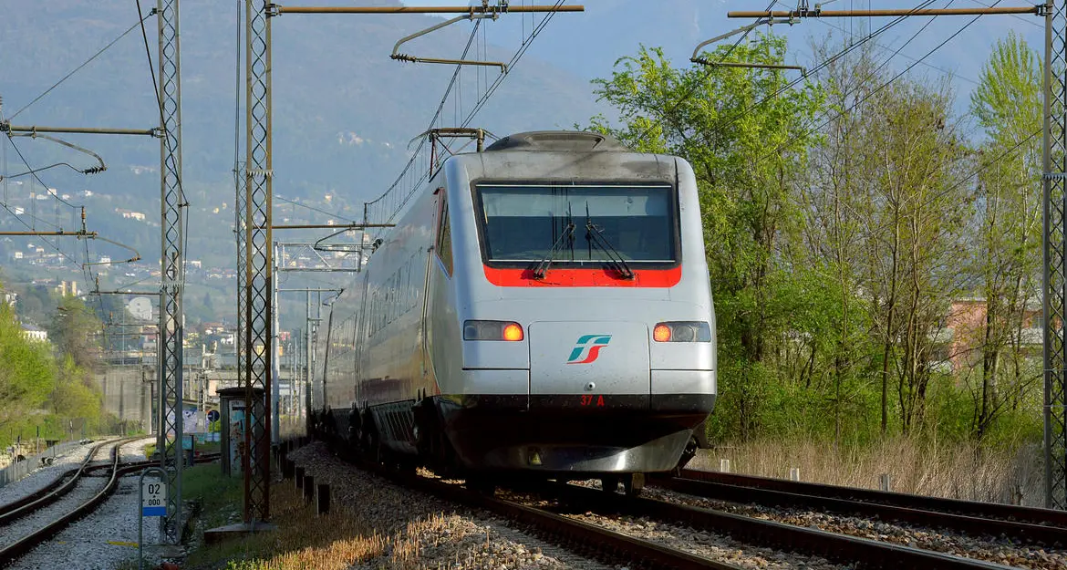 Disinnesco ordigno bellico: domenica linea ferroviaria interrotta fra Domegliara e Verona