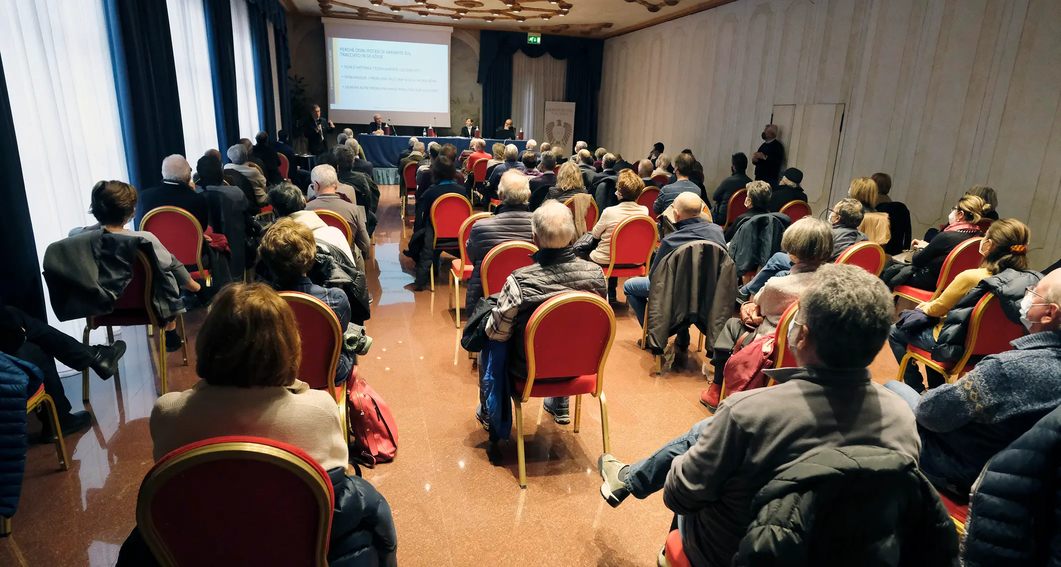 Circonvallazione ferroviaria, la Rete dei Cittadini: «Spostare il tracciato in Destra Adige si può, ecco il nostro progetto»