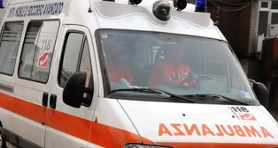 Rifiuta di mettere la mascherina in classe: studente finisce in psichiatria