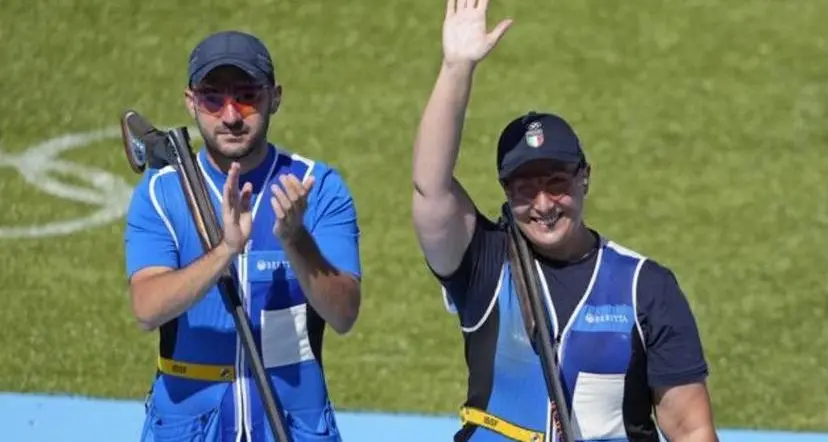Piovono le medaglie d'oro azzurre: primi nello skeet misto con Biacosi e Rossetti