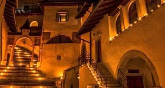 San Romedio, il 14 gennaio torna il pellegrinaggio notturno, e il giorno dopo le trippe