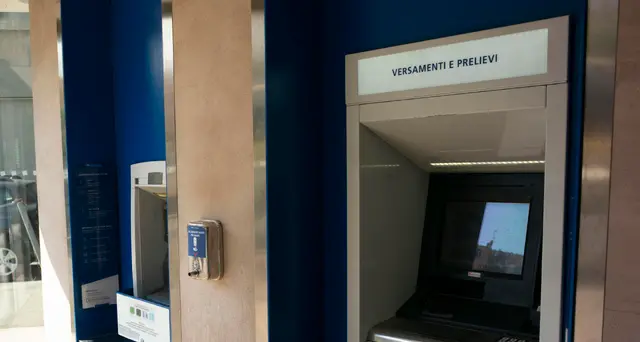 Banche: Fisac-Cgil, utili record, in tre mesi a 6,3 miliardi