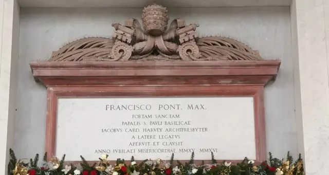 Giubileo: aperta la porta santa a San Paolo fuori le mura