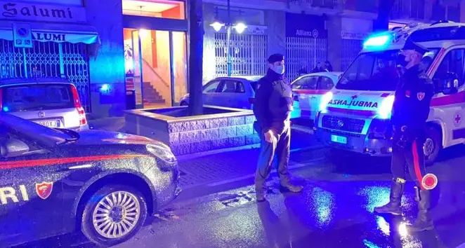 Orribile strage nel Torinese: uccide sua moglie, il figlio e i padroni di casa