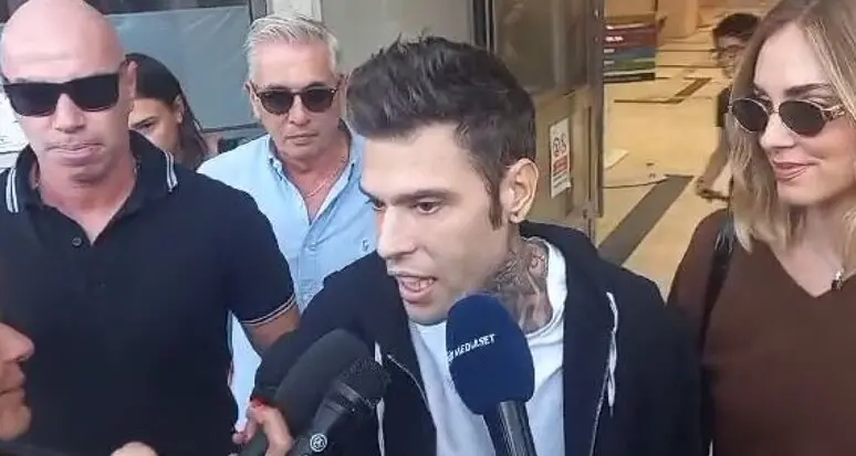 Fedez: «Perso metà del sangue. In estate ho avuto gravi disturbi psicosomatici»
