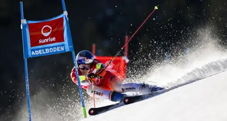 Marco Odermatt vince anche il gigante di Adelboden