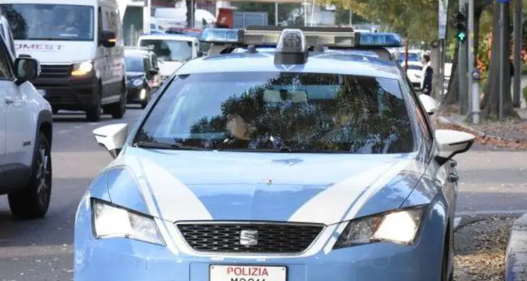 Compie due furti, e ne tenta altri due: arrestato dalla Polizia il giovane marocchino