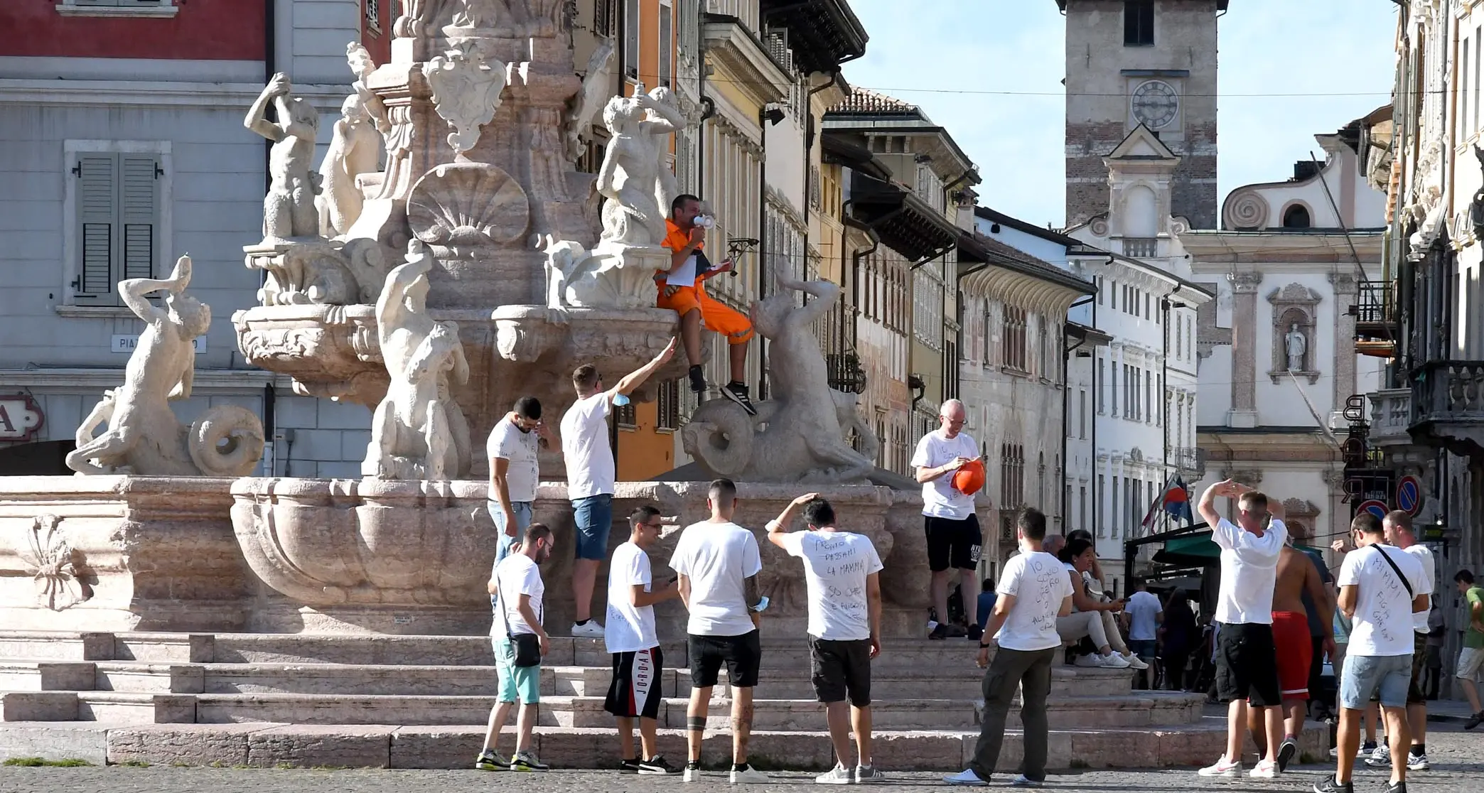 Ma perché la fontana del Nettuno è sempre senza acqua? Ianeselli ci svela l’arcano
