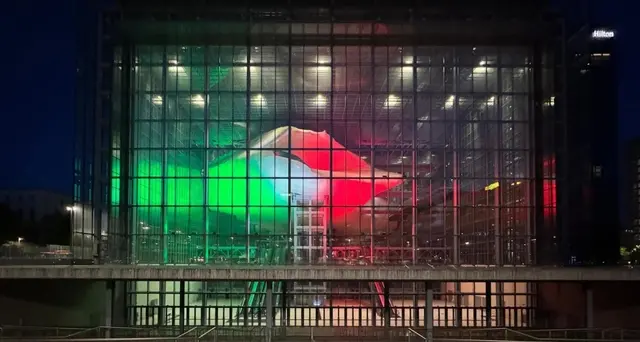 25 aprile: la Nuvola all'Eur tricolore per la Festa della Liberazione