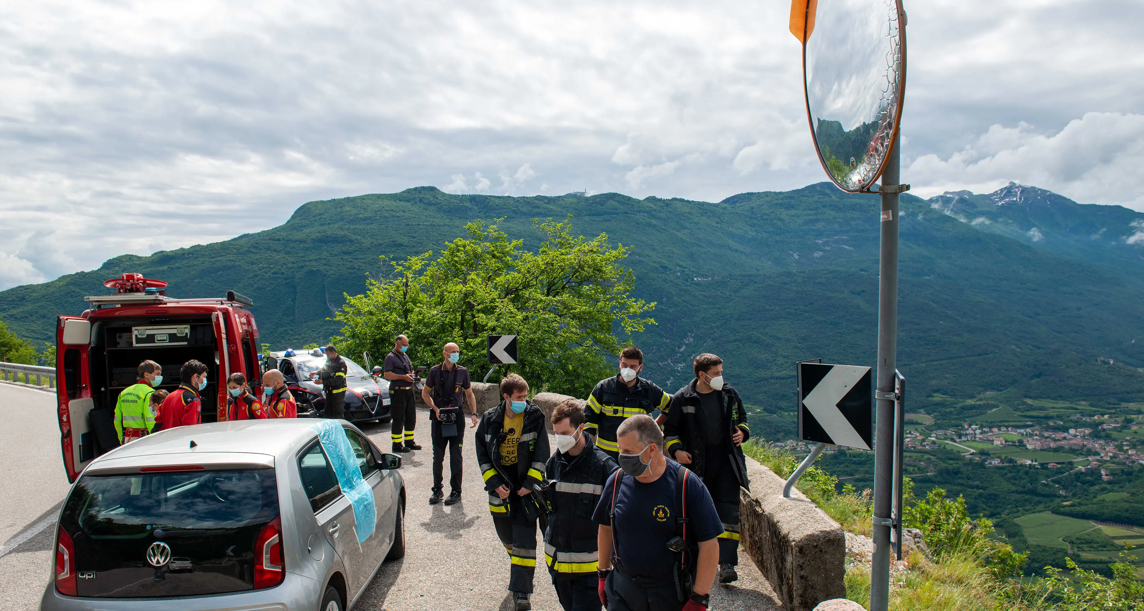 L’incredulità della volontaria presa a forbiciate in auto: “Non so perché l’abbia fatto”