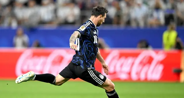 Mondiali: Messi da record con l'Argentina, ai sedicesimi anche Austria e Algeria
