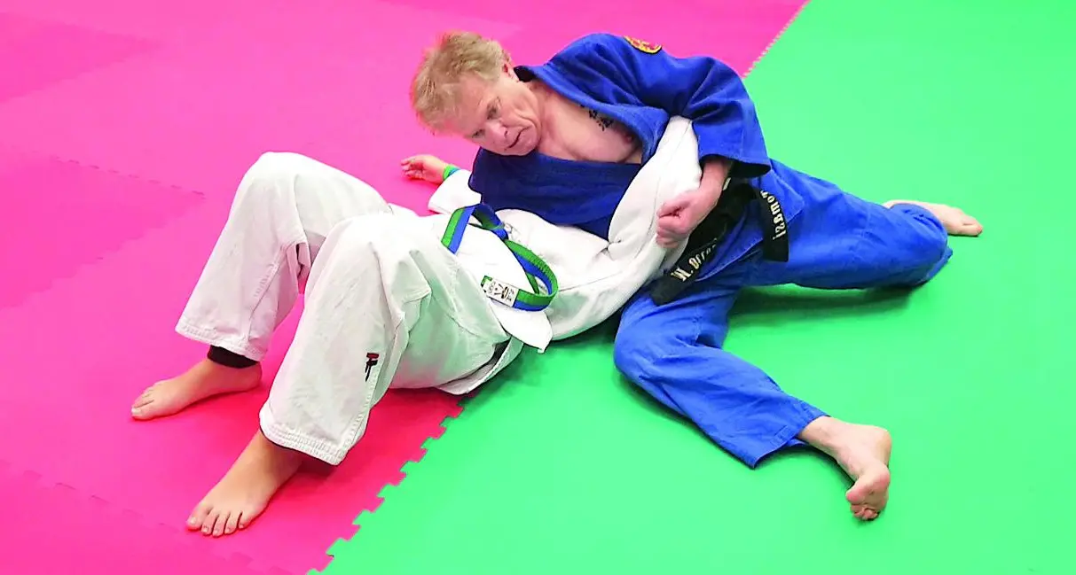 Ottone Tomasi, maestro di judo e cintura nera a 67 anni, da vero «guerriero»