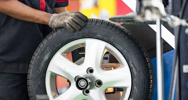 È giunta l’ora di cambiare le gomme dell’auto: c’è tempo fino al 15 novembre