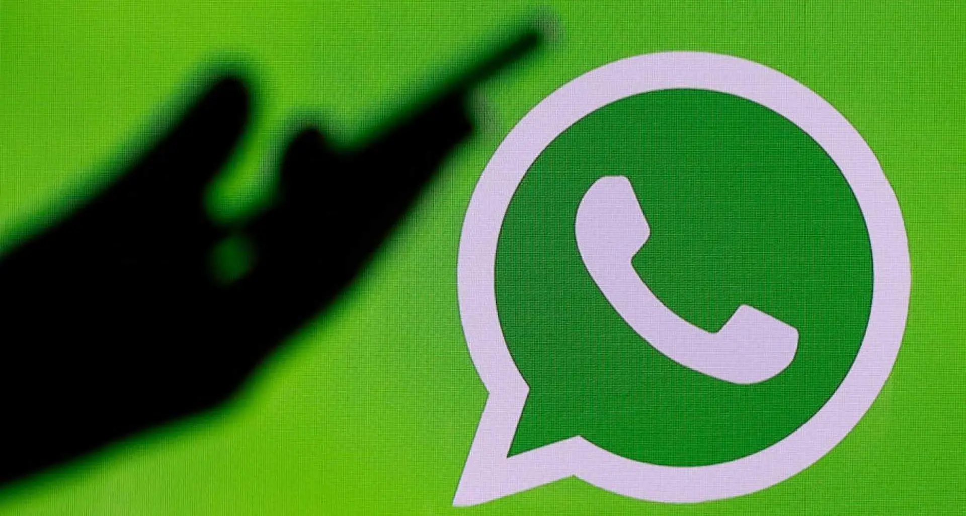 Stufi dei “vocali” infiniti degli amici? Ora WhatsApp ve li fa accelerare