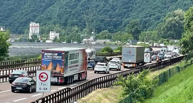Autotrasportatori all’attacco: “Deviazioni inaccettabili per la Germania”