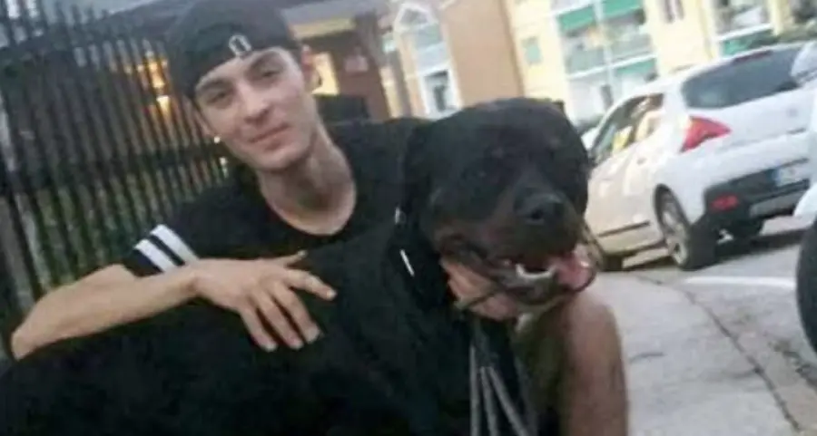 «Ora sfreccerai fra le nuvole»: il dolore dei familiari di Giovanni Simonini, morto in un incidente stradale