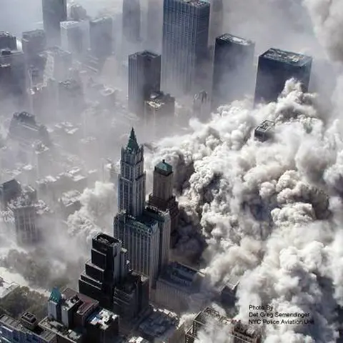 25 anni fa l'attentato dell'11/9, le foto dallo spazio