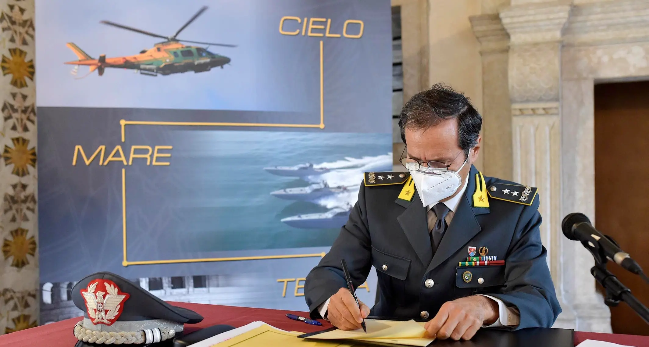 Un fiume di denaro «sporco» per comprare hotel e aziende in Trentino ed Alto Adige
