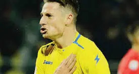 Andrea Pinamonti cambia un’altra volta squadra: per lui c’è il Genoa