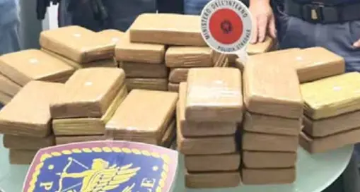 Camionista fermato con 67 chili di cocaina: patteggia 4 anni