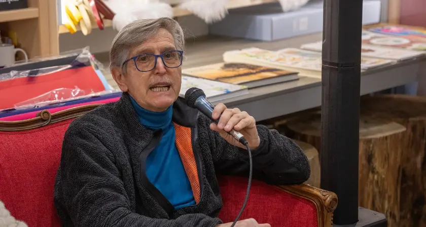 La Costituzione italiana tradotta in dialetto trentino: la monumentale fatica di Renato Tomasi