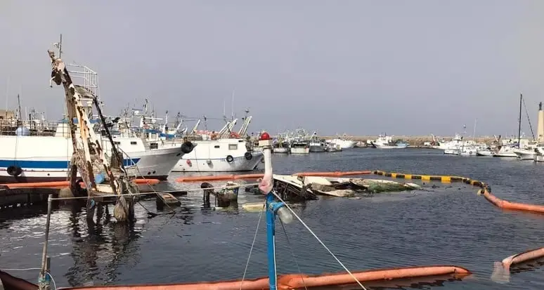 Affonda una barca a vela nel Palermitano, sette dispersi