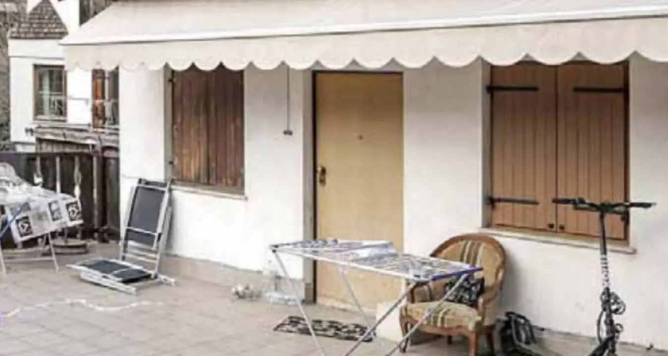 Trentina gambizzata a Prato Isarco, continua la caccia all’aggressore: per la donna si tratta dell’ex marito