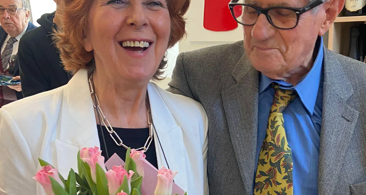 Lui ha 88 anni, lei 73: «È arrivata l’ora di sposarci». Il colpo di fulmine 36 anni fa