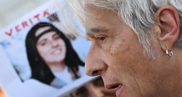 Orlandi: sul tavolo di Ratzinger 'solo echi di stampa'