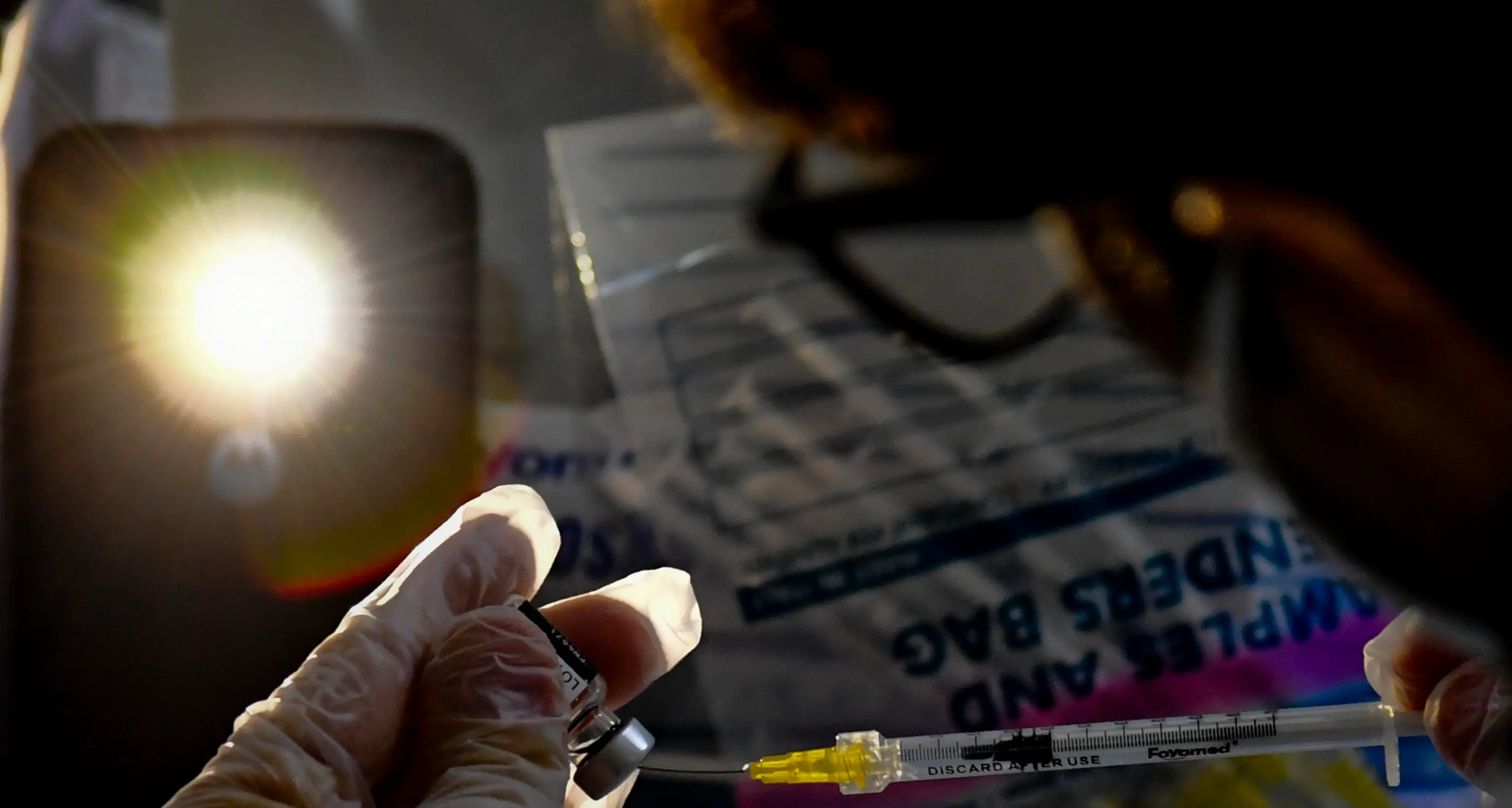 Due giorni di vaccinazioni non-stop (anche senza prenotazione) e cinque centri hub in più