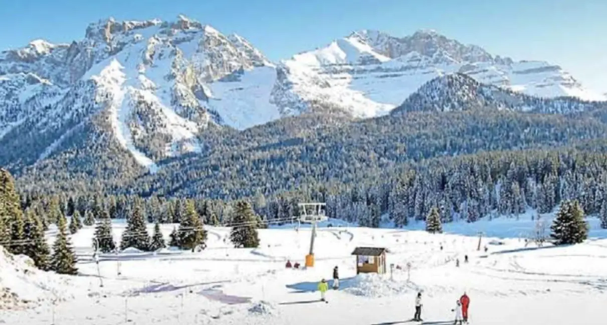 Campiglio a numero chiuso: massimo 14mila skipass al giorno per due settimane
