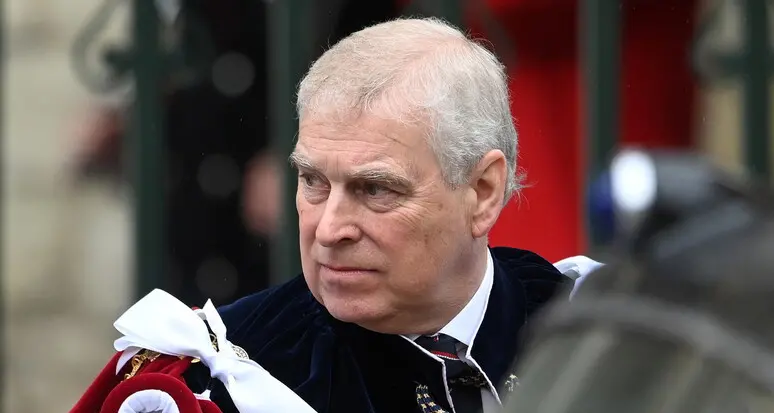Inghilterra, l’ex principe Andrea arrestato per lo scandalo Epstein
