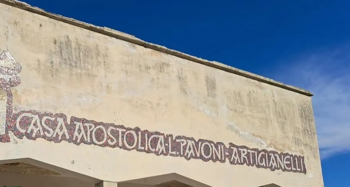 Al via la procedura per la demolizione dell'edificio “Ex Artigianelli” a Susà di Pergine