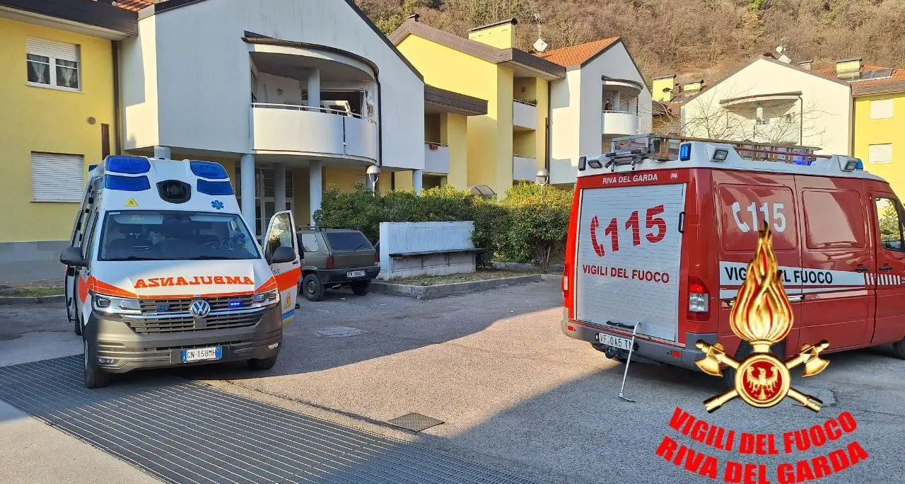 Due pedoni investiti a Riva e una persona in ospedale dopo una fuga di gas a Nago