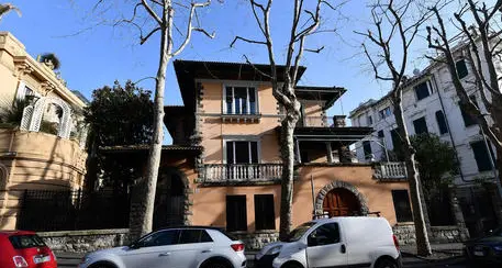 Una dentista lascia 5 milioni di euro ai poveri e ai bambini. Una casa sulle Dolomiti all’Associazione per la ricerca sul cancro