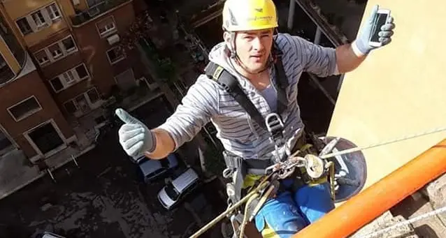 Una raccolta fondi per i bambini di Nicolae, il tecnico morto sul lavoro all’Eremo di Arco