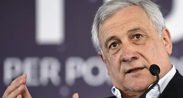 Ue: Tajani, punto ad una maggioranza Ppe-Conservatori-Liberali